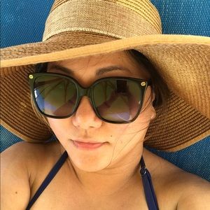 Meet your Posher, Quynh